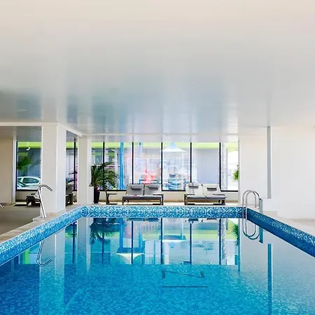 Breeze Large Family - Pool & Langa Plaja Apartament Năvodari