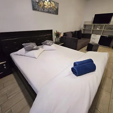 Breeze Large Family - Pool & Langa Plaja Apartament *