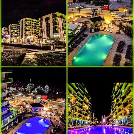 Breeze Large Family - Pool & Langa Plaja Apartament