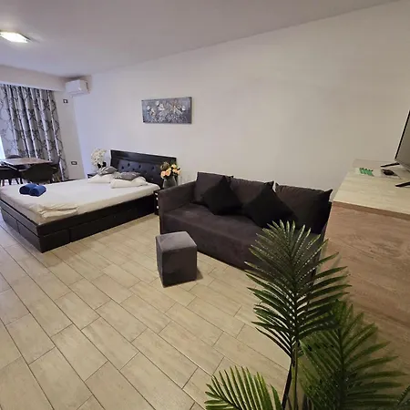 Apartament Breeze Large Family - Pool & Langa Plaja