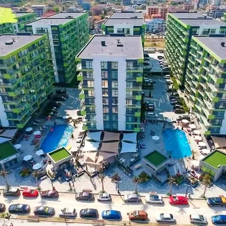 Breeze Large Family - Pool & Langa Plaja Apartament Năvodari
